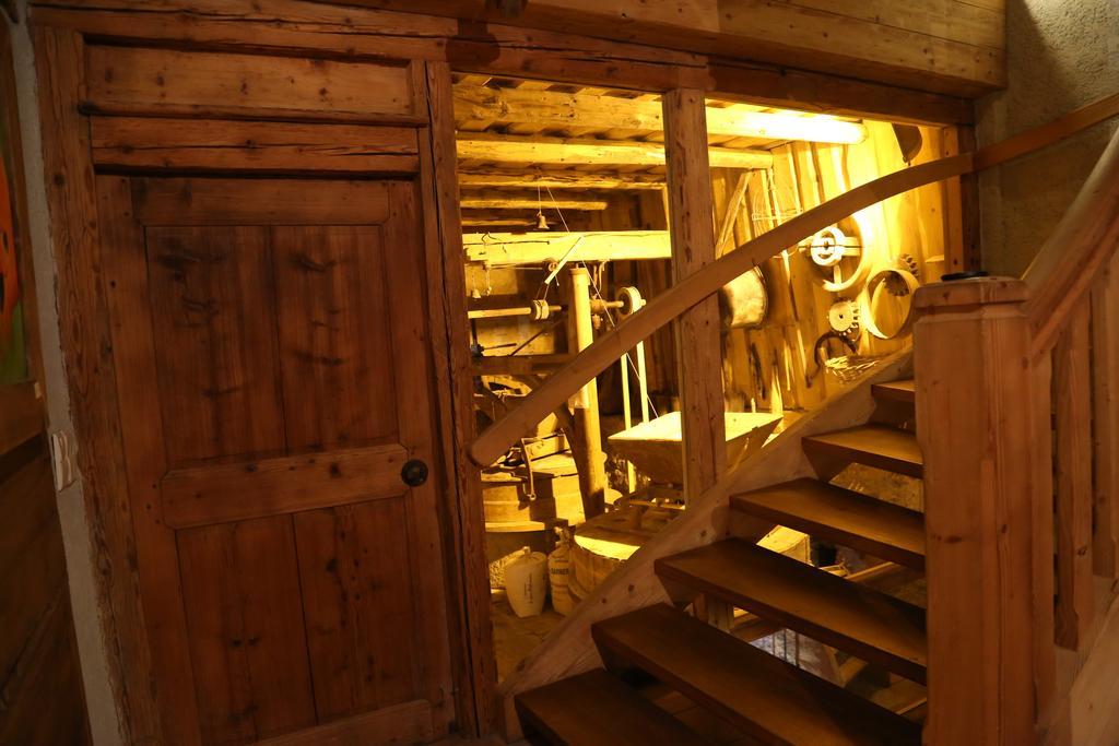 Auberge Du Moulin De Lere Vailly Eksteriør billede