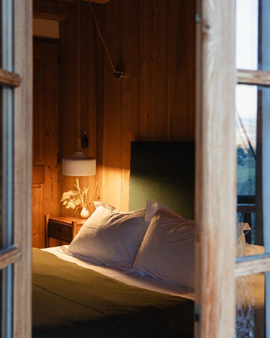 Auberge Du Moulin De Lere Vailly Eksteriør billede
